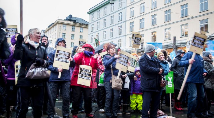 UiB-ansatte demonstrerer i Bergen