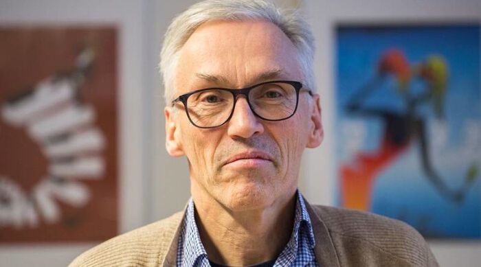 Portrett av en mann med briller