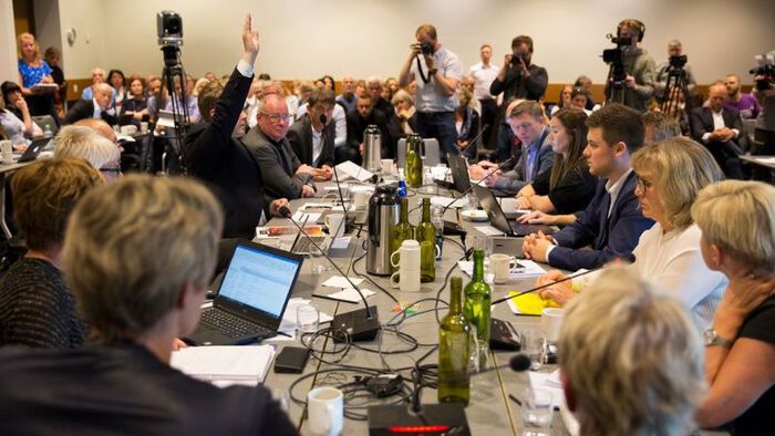 Styret i Nord universitetet rundt et bord