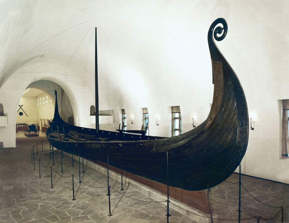 Osebergskipet står i Vikingskipshuset på Bygdøy