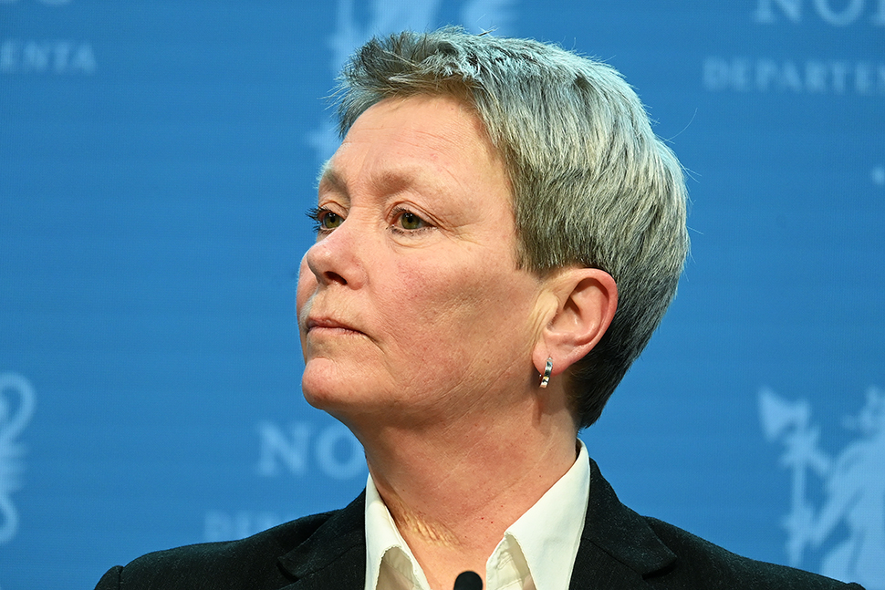 Et skilt med navnet til PST